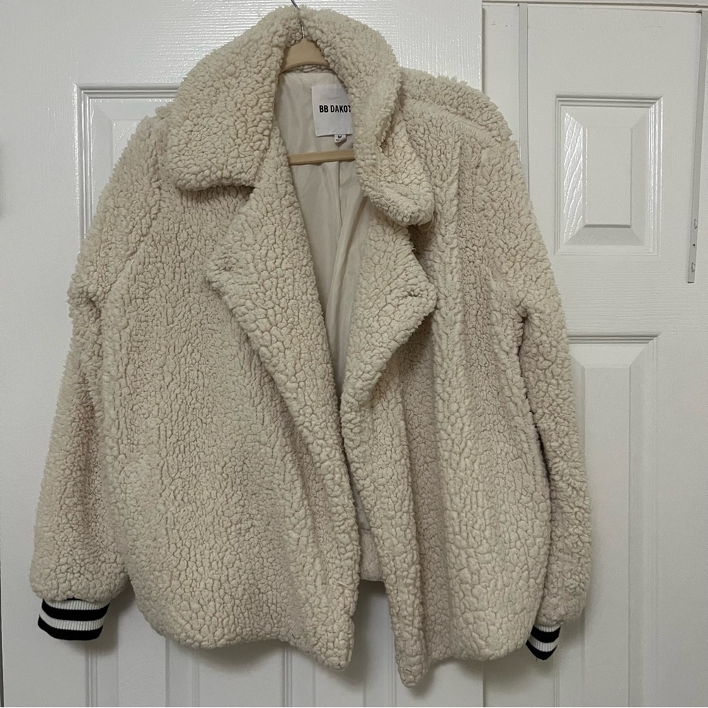 BB Dakota Cream Teddy Jacket Plush Cozy Style